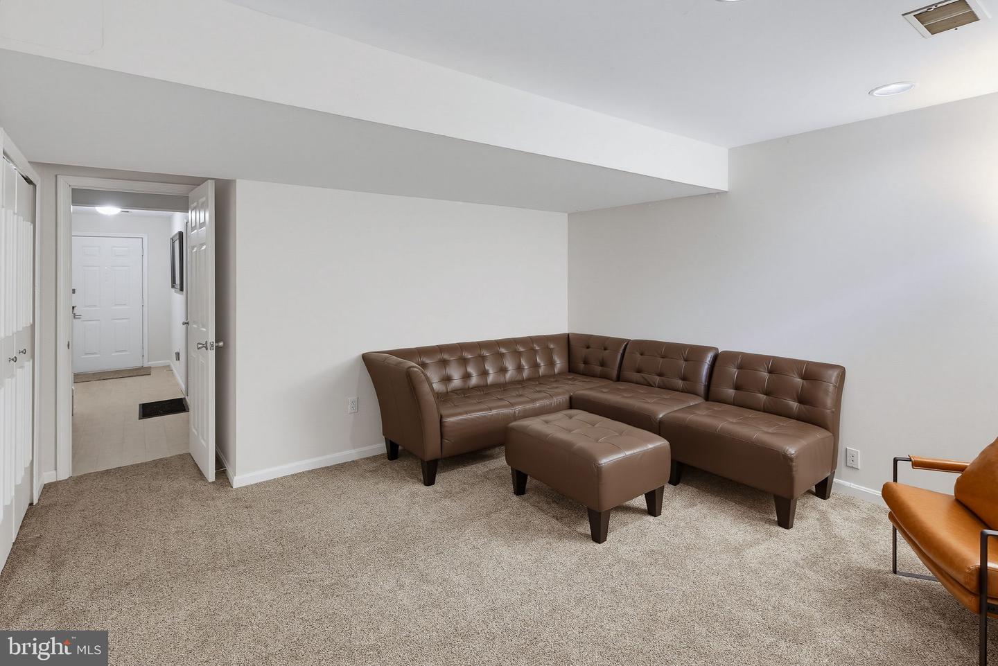 10 Tollington Ct #10 Property Photo 25