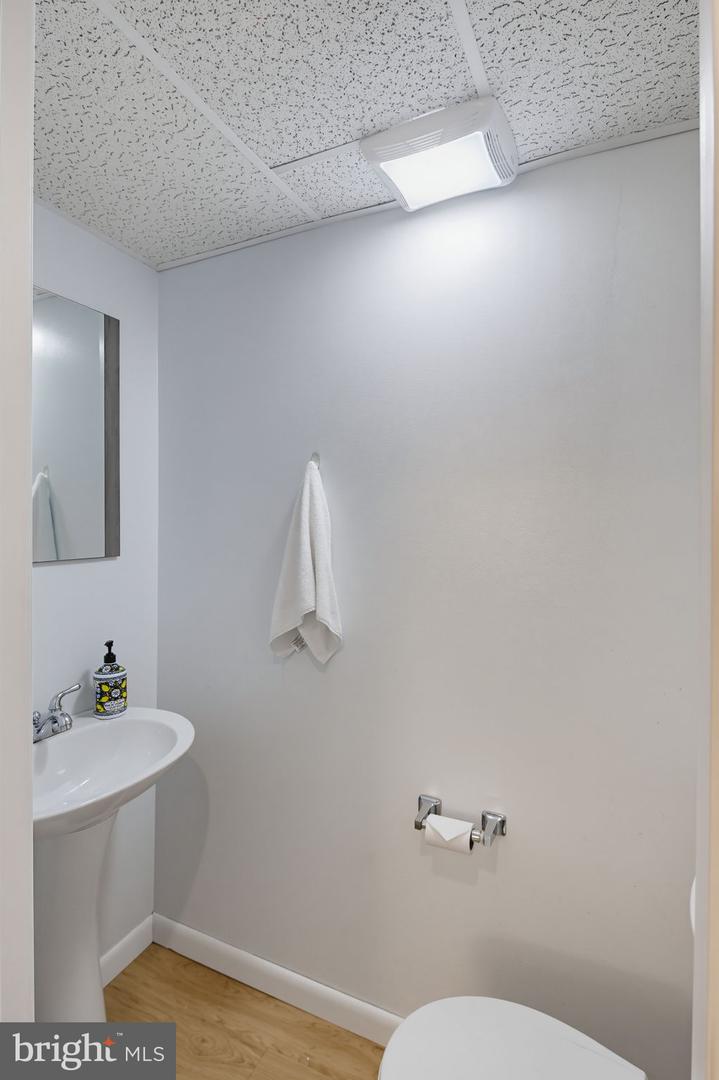 10 Tollington Ct #10 Property Photo 26