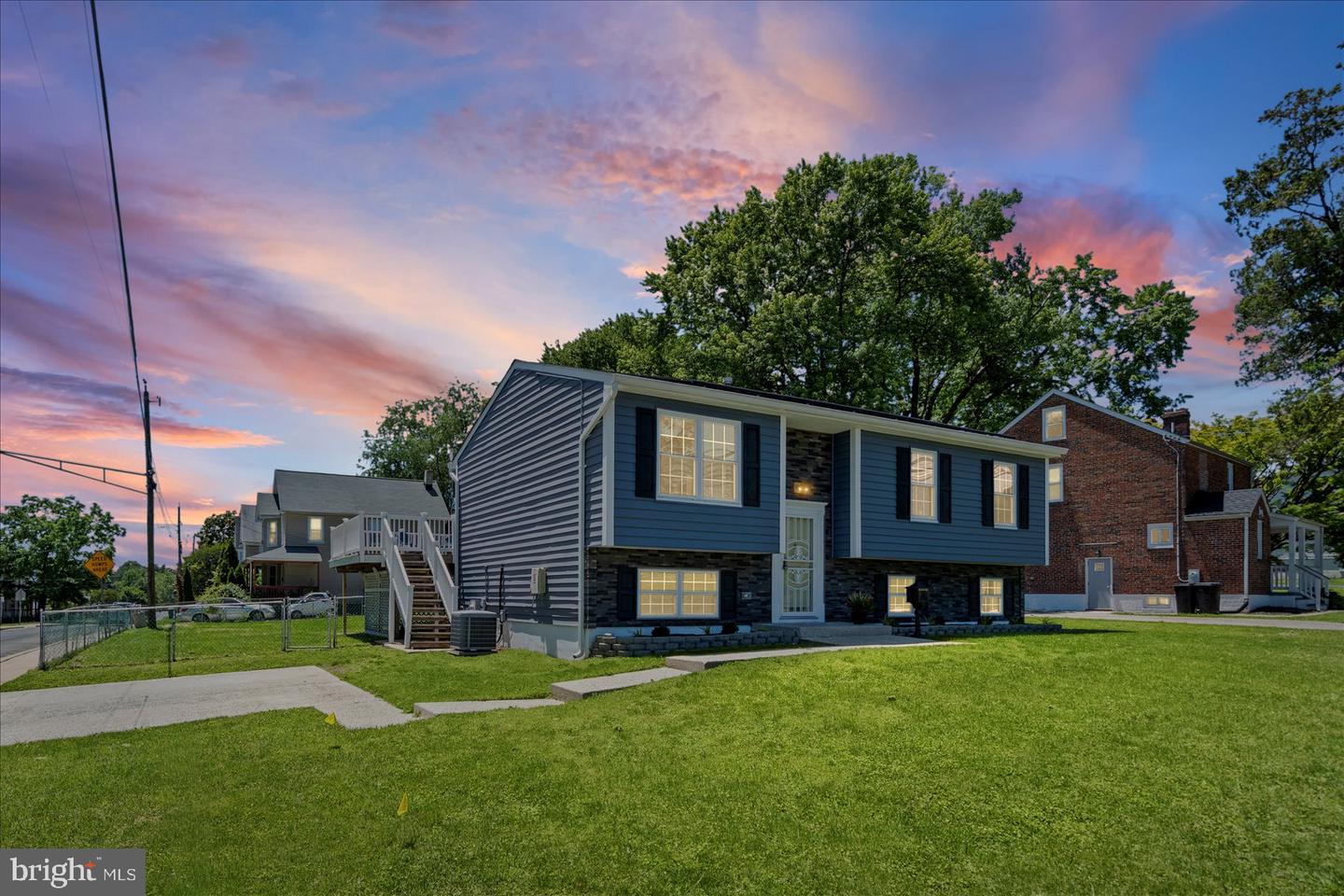 4219 Fullerton Ave Property Photo 1