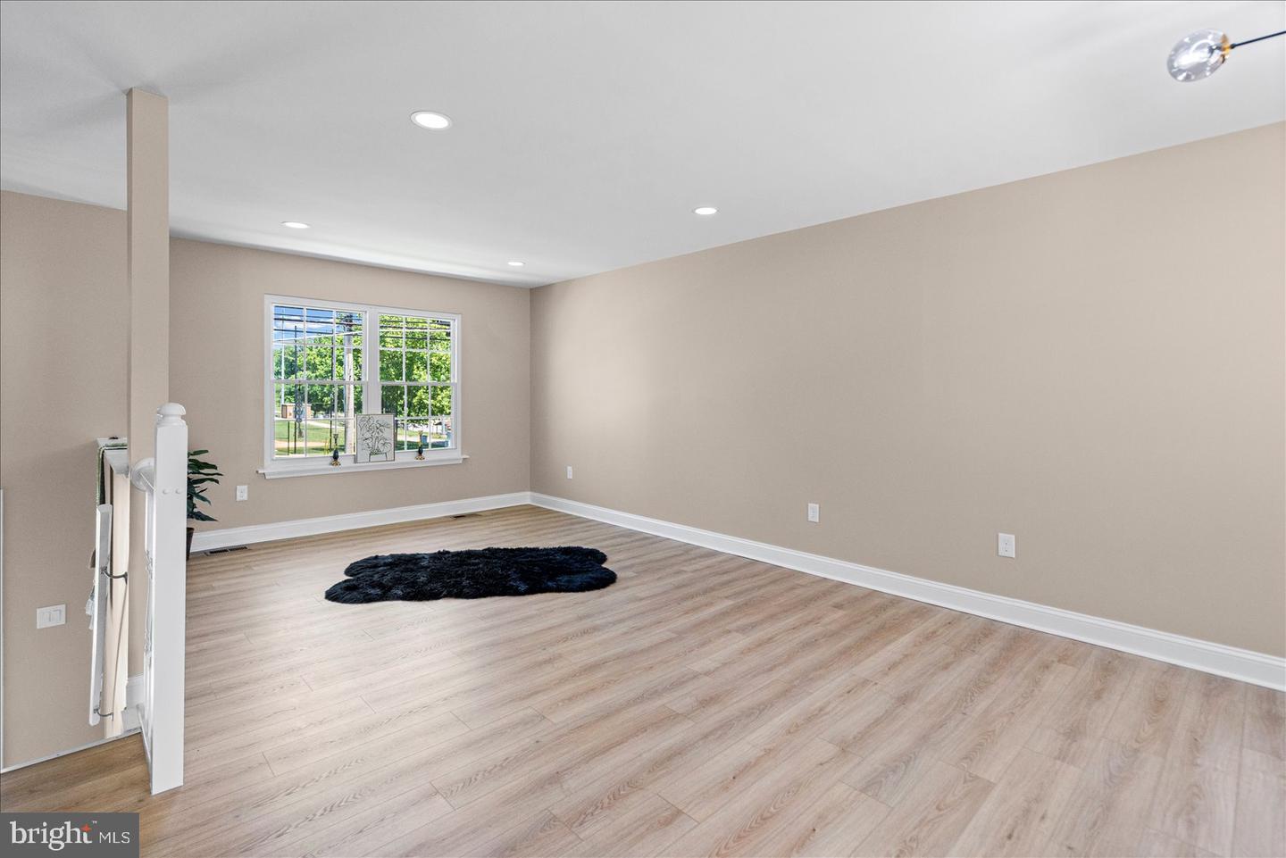 4219 Fullerton Ave Property Photo 20
