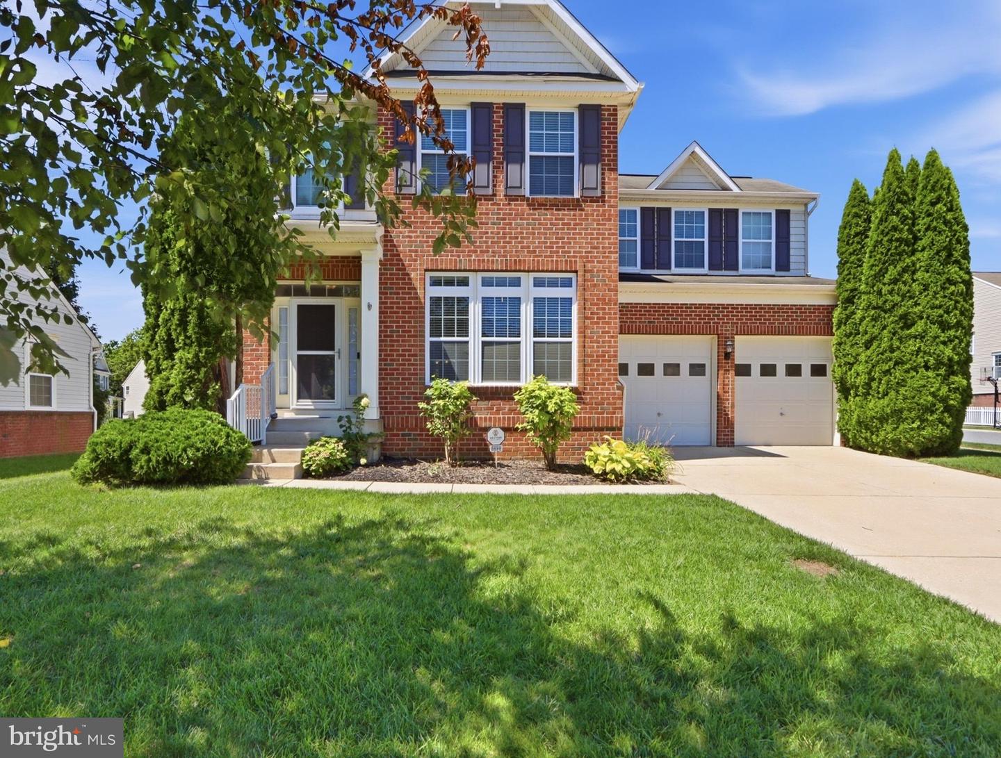 8888 Paddock Ln Property Photo 1