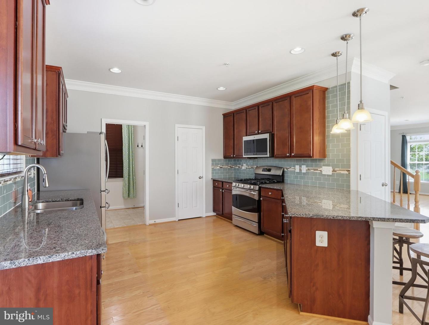 8888 Paddock Ln Property Photo 12