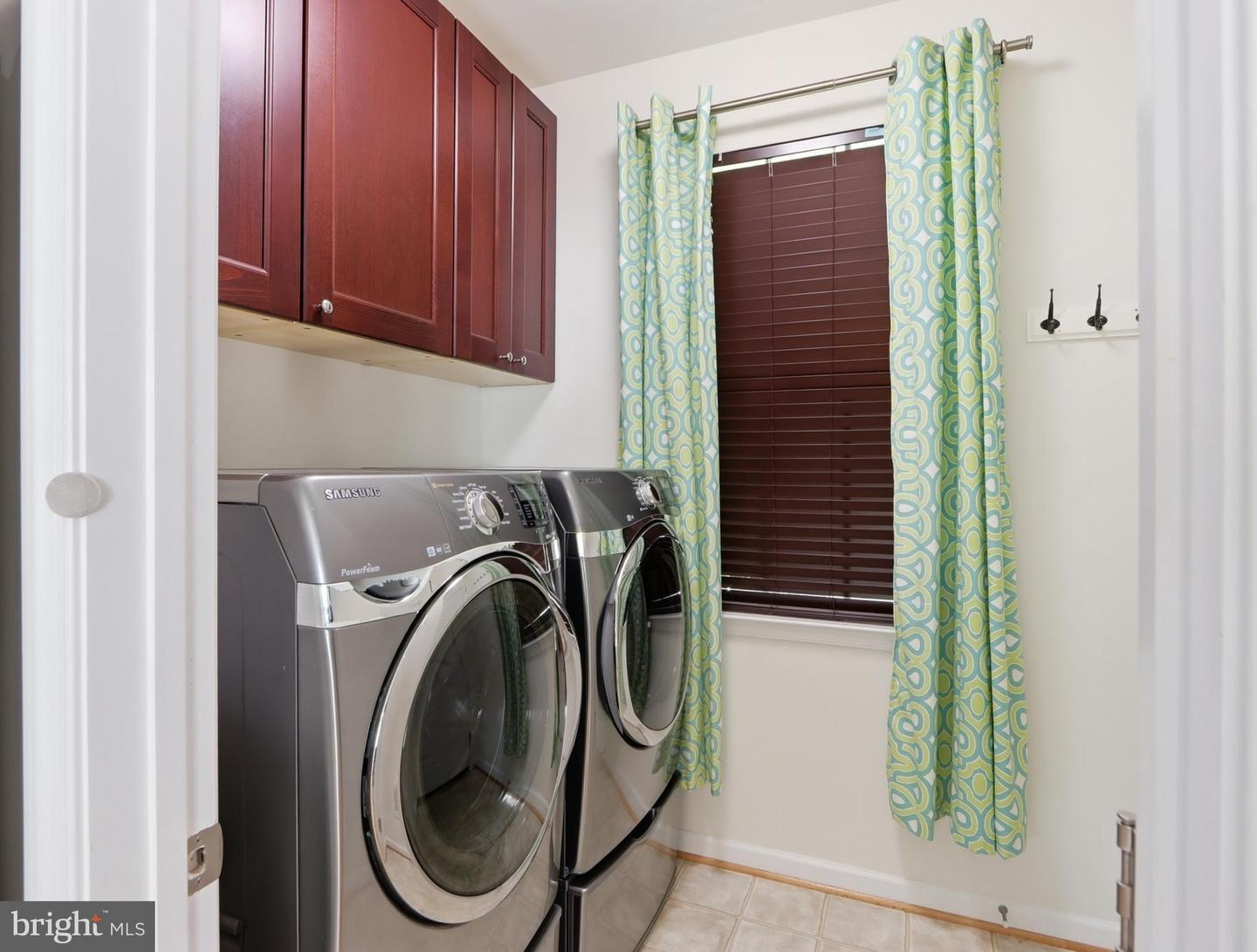 8888 Paddock Ln Property Photo 16