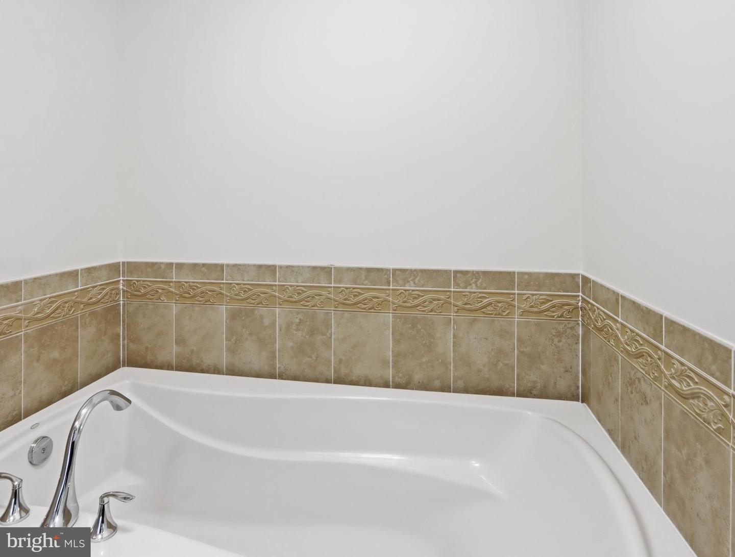 8888 Paddock Ln Property Photo 34