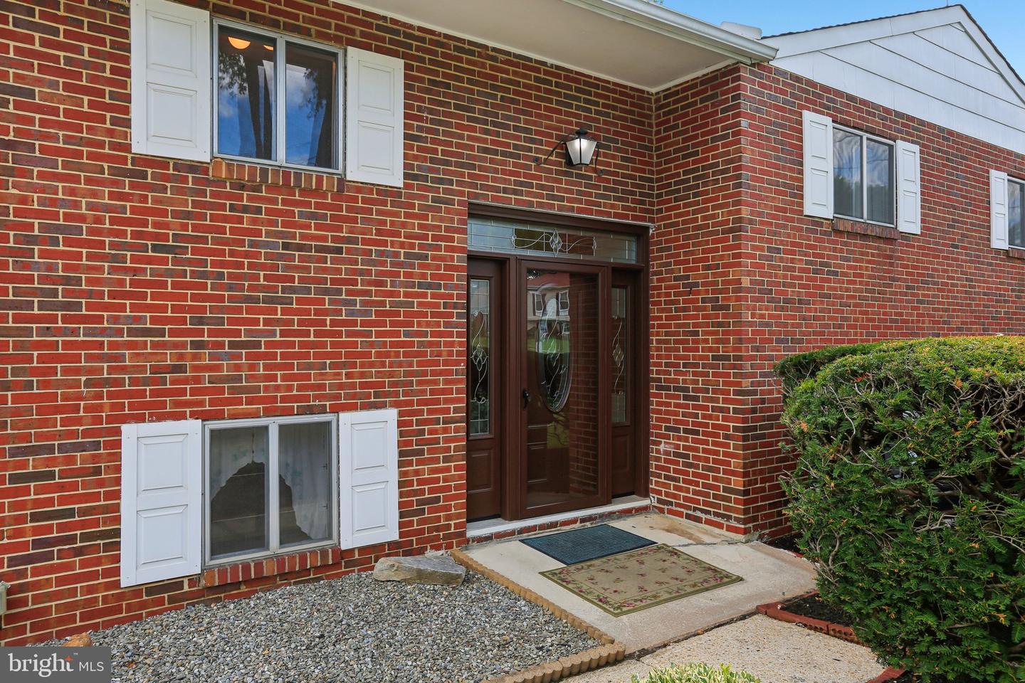 5501 Daybreak Ter Property Photo 4