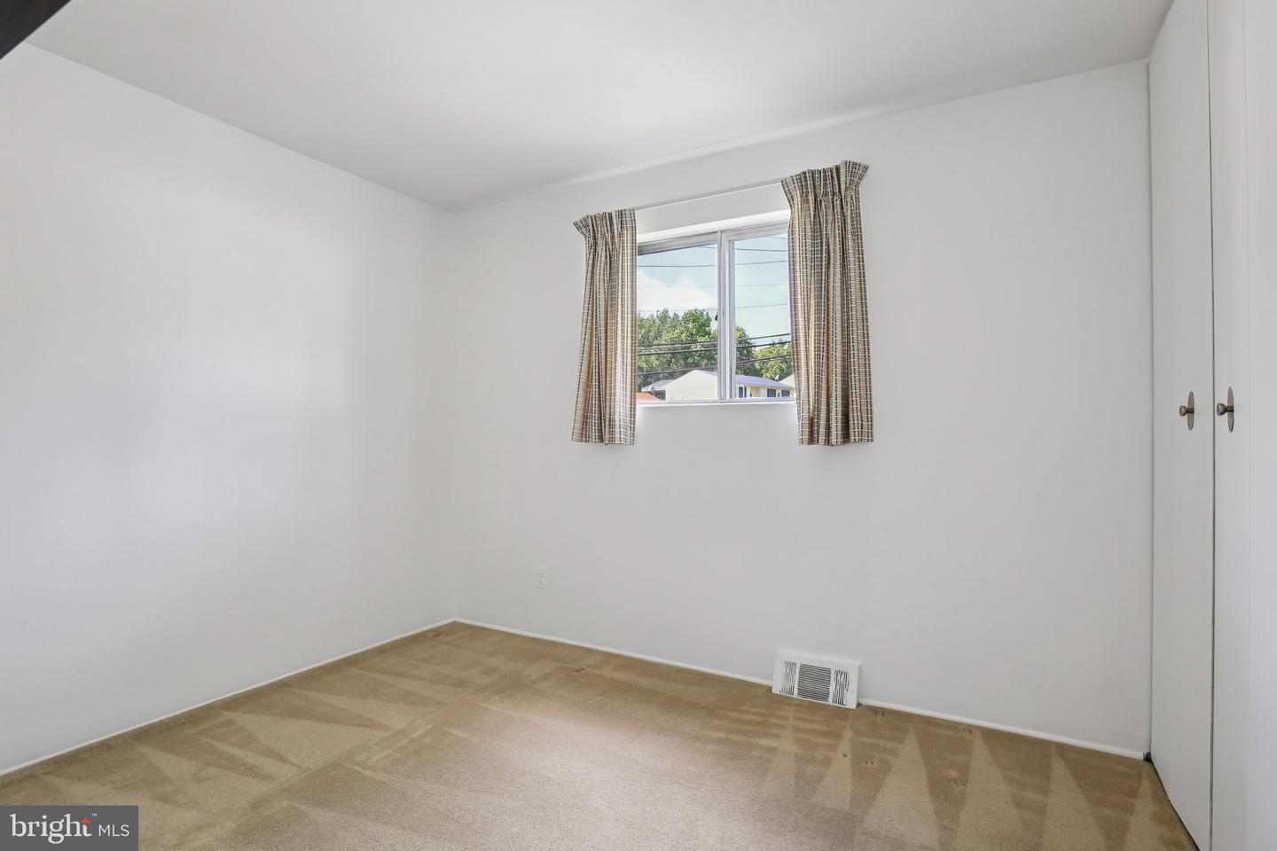 5501 Daybreak Ter Property Photo 20