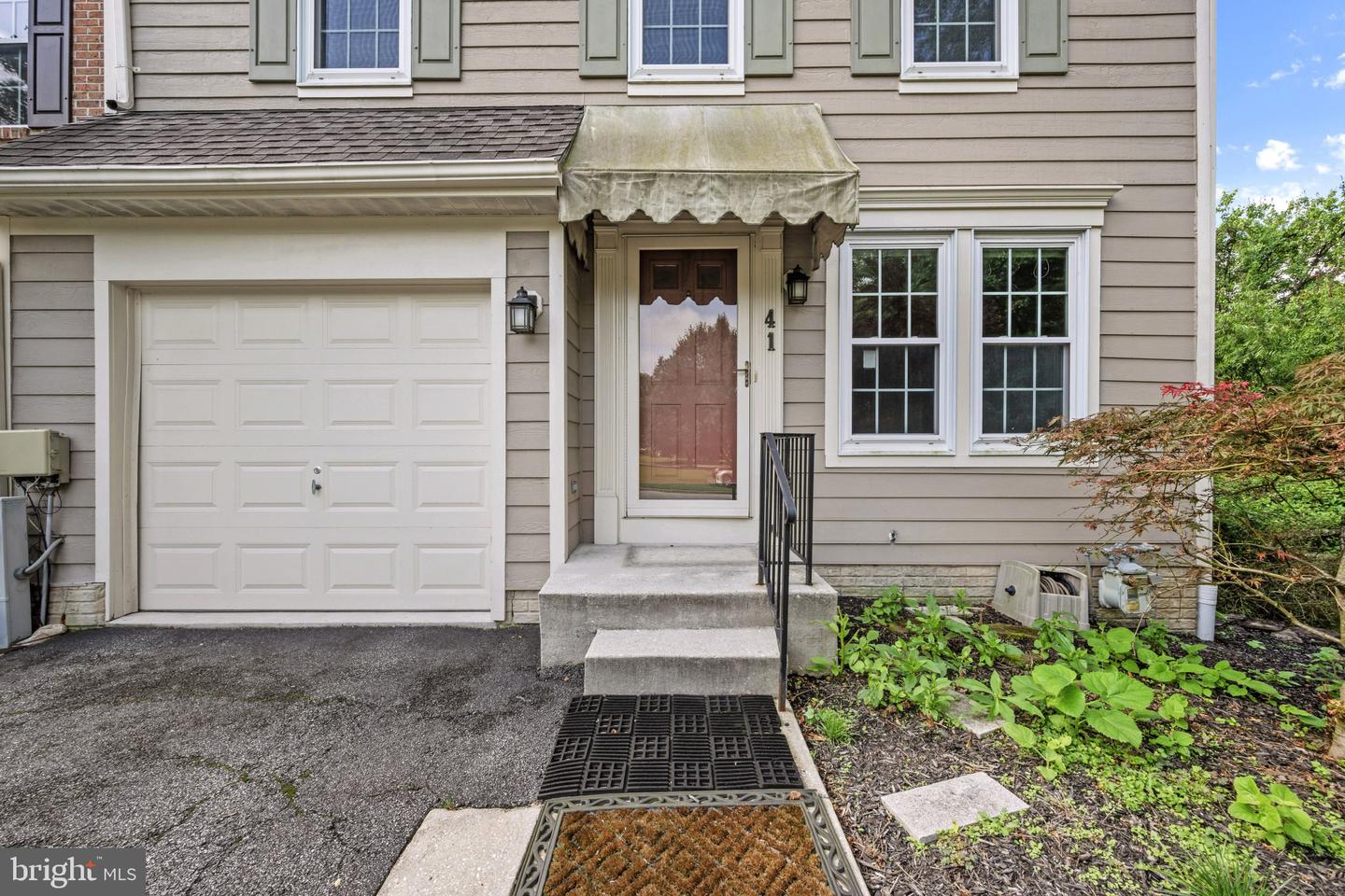 41 Rosland Ct Property Photo 1
