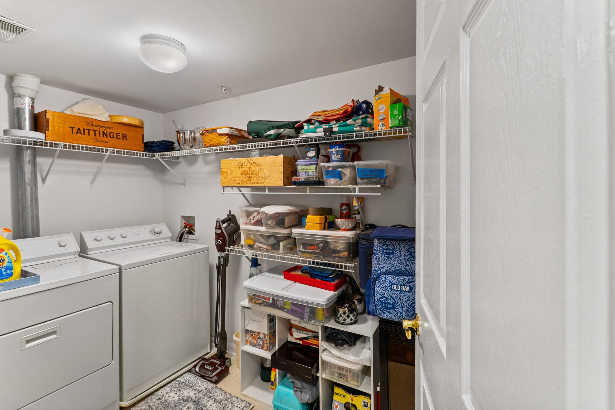 508 Limerick Cir #303 Property Photo 24
