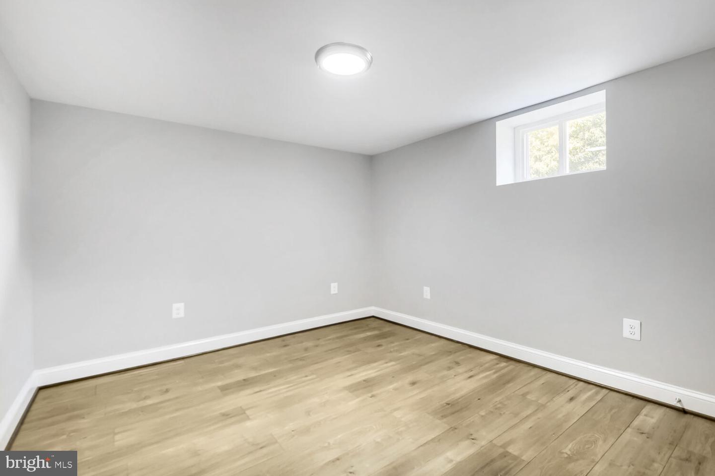 4912 Ridge Rd Property Photo 16