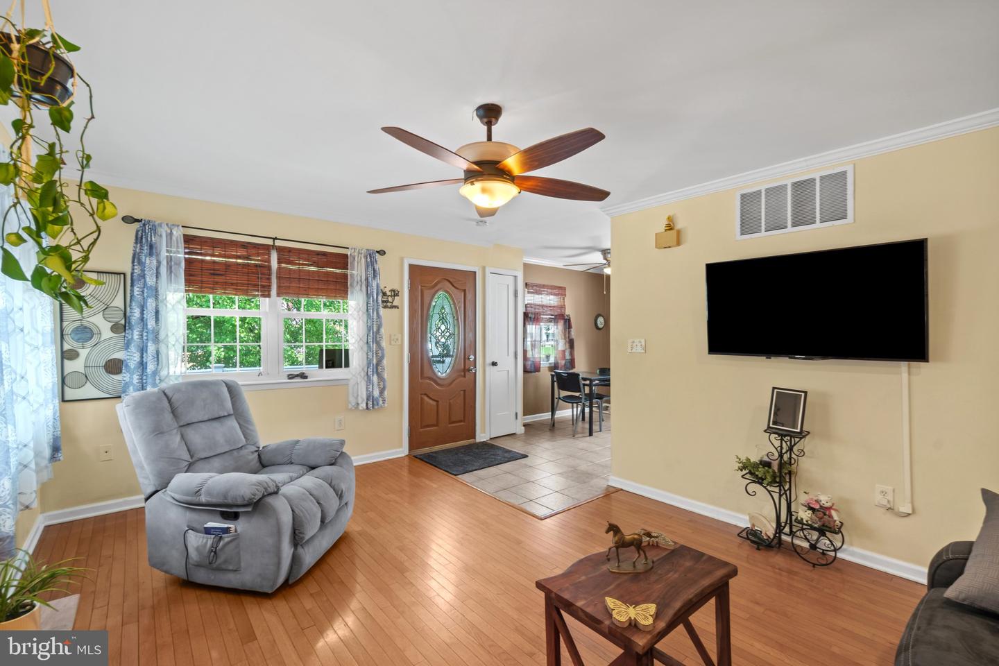 1921 Lincoln Ave Property Photo 6