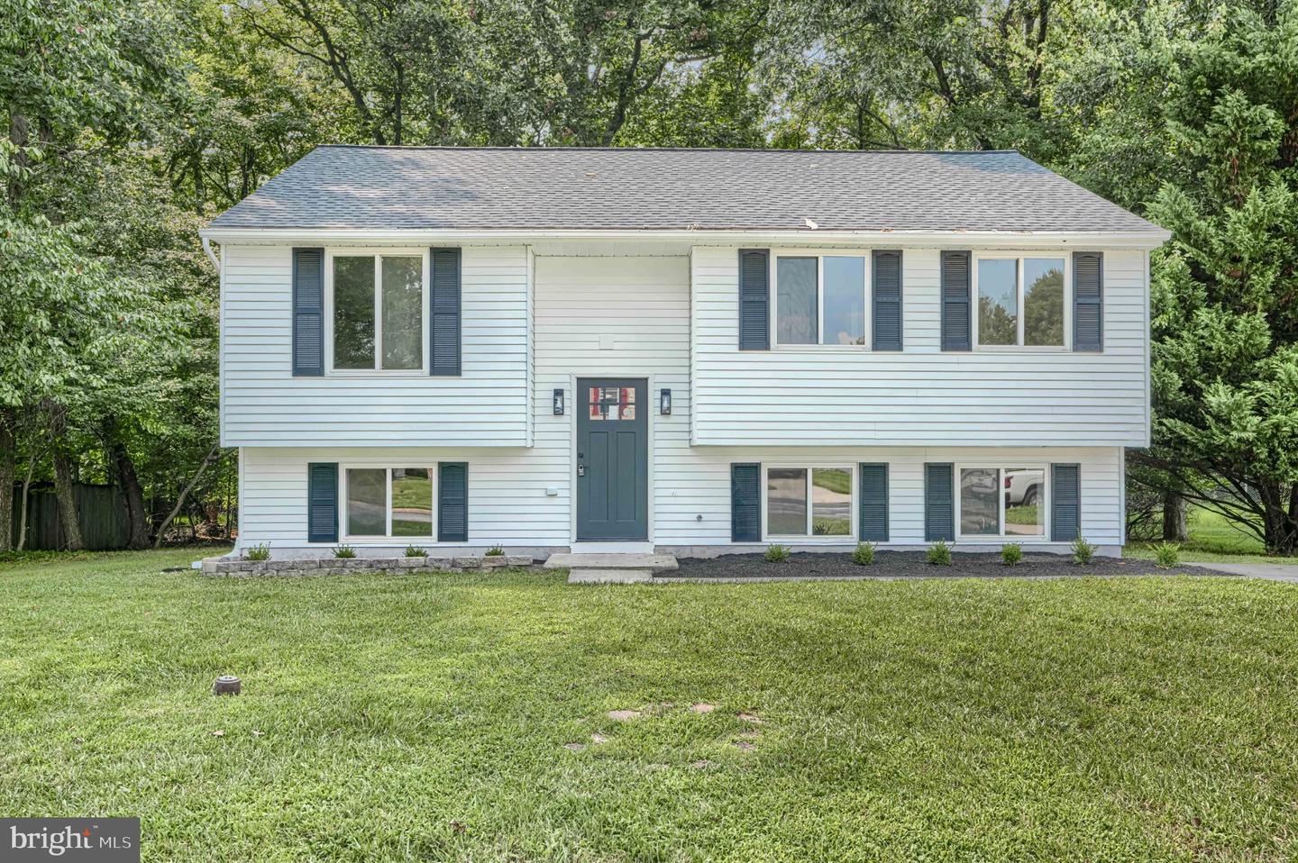 3906 TEVIS CIR Property Photo 1