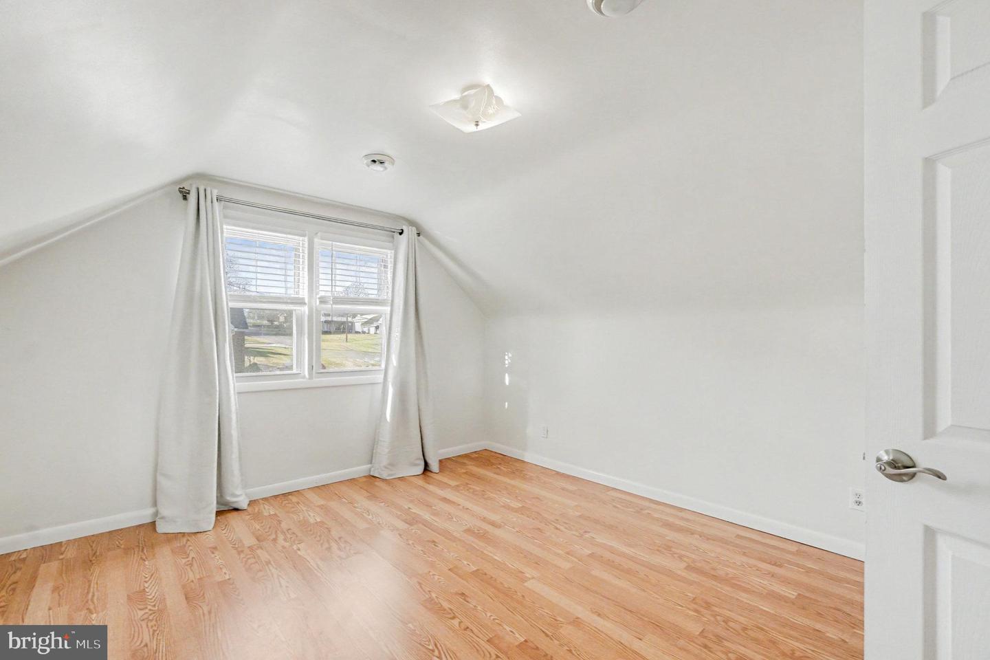 5809 Pine Hill Dr Property Photo 16