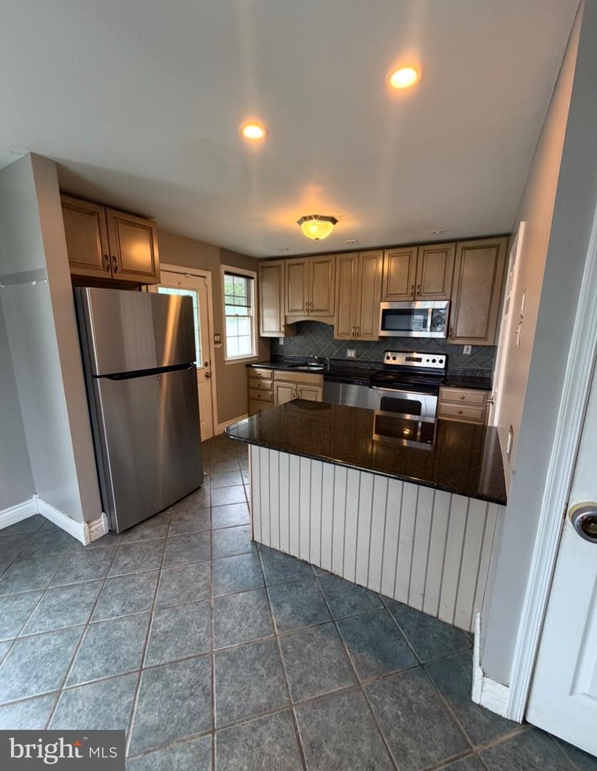 8133 Bullneck Rd Property Photo 2