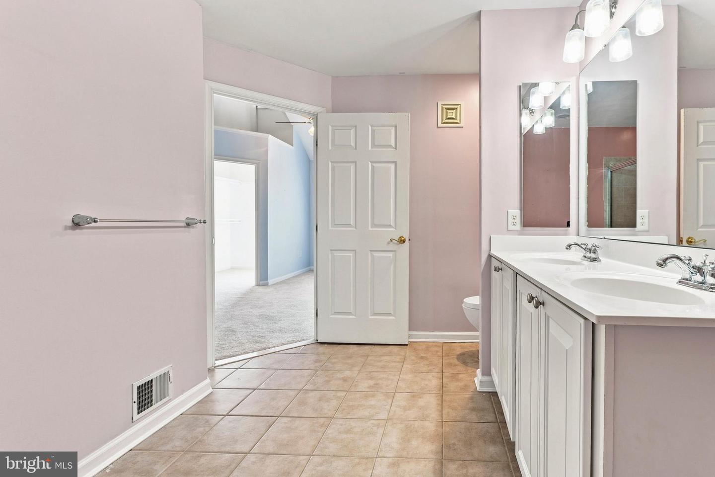 5044 Cameo Ter Property Photo 20