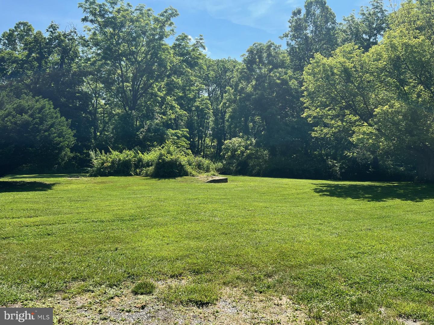2401 Paper Mill Rd Property Photo 2