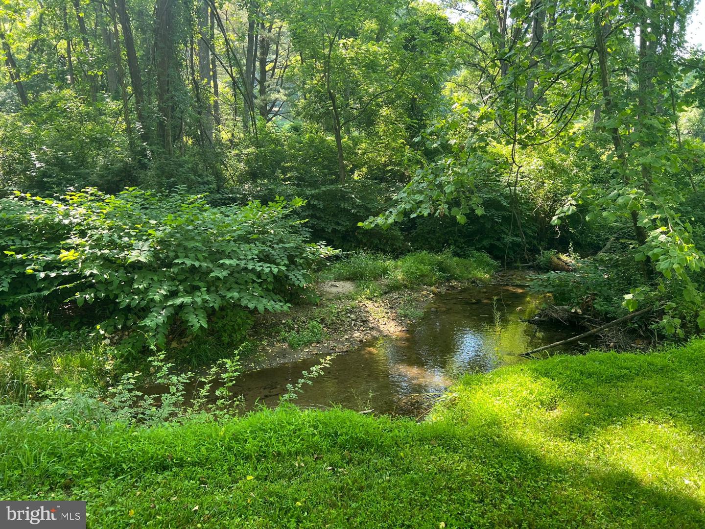 2401 Paper Mill Rd Property Photo 4