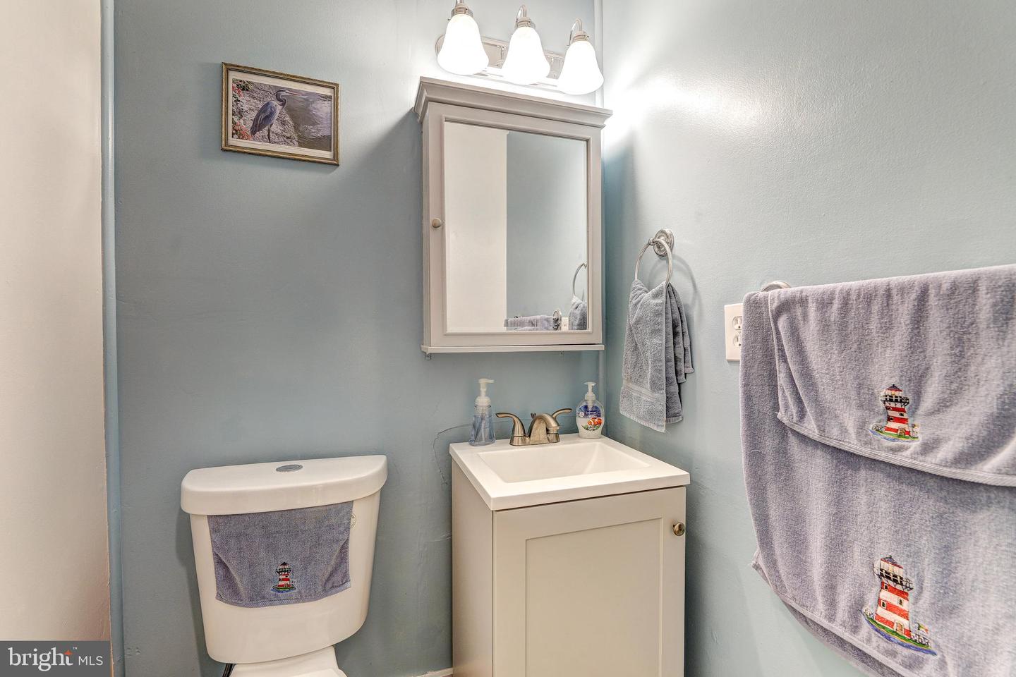44 Helmsman Ct Property Photo 9