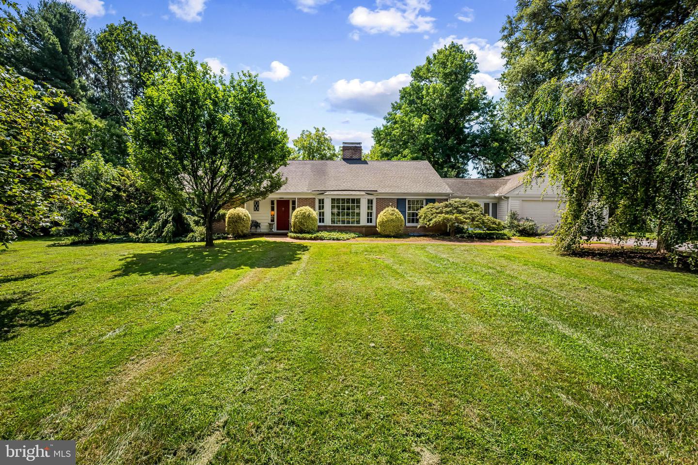 727 Old Belfast Rd Property Photo 1