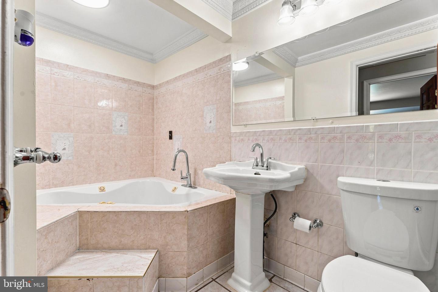 8864 Green Needle Dr Property Photo 28