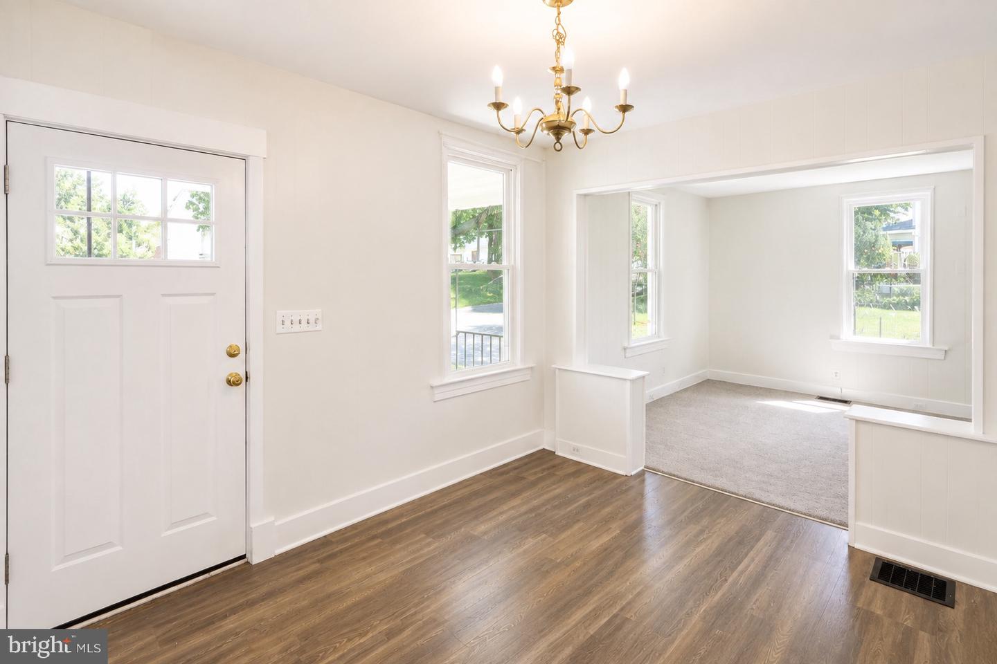 5412 W North Ave Property Photo 7