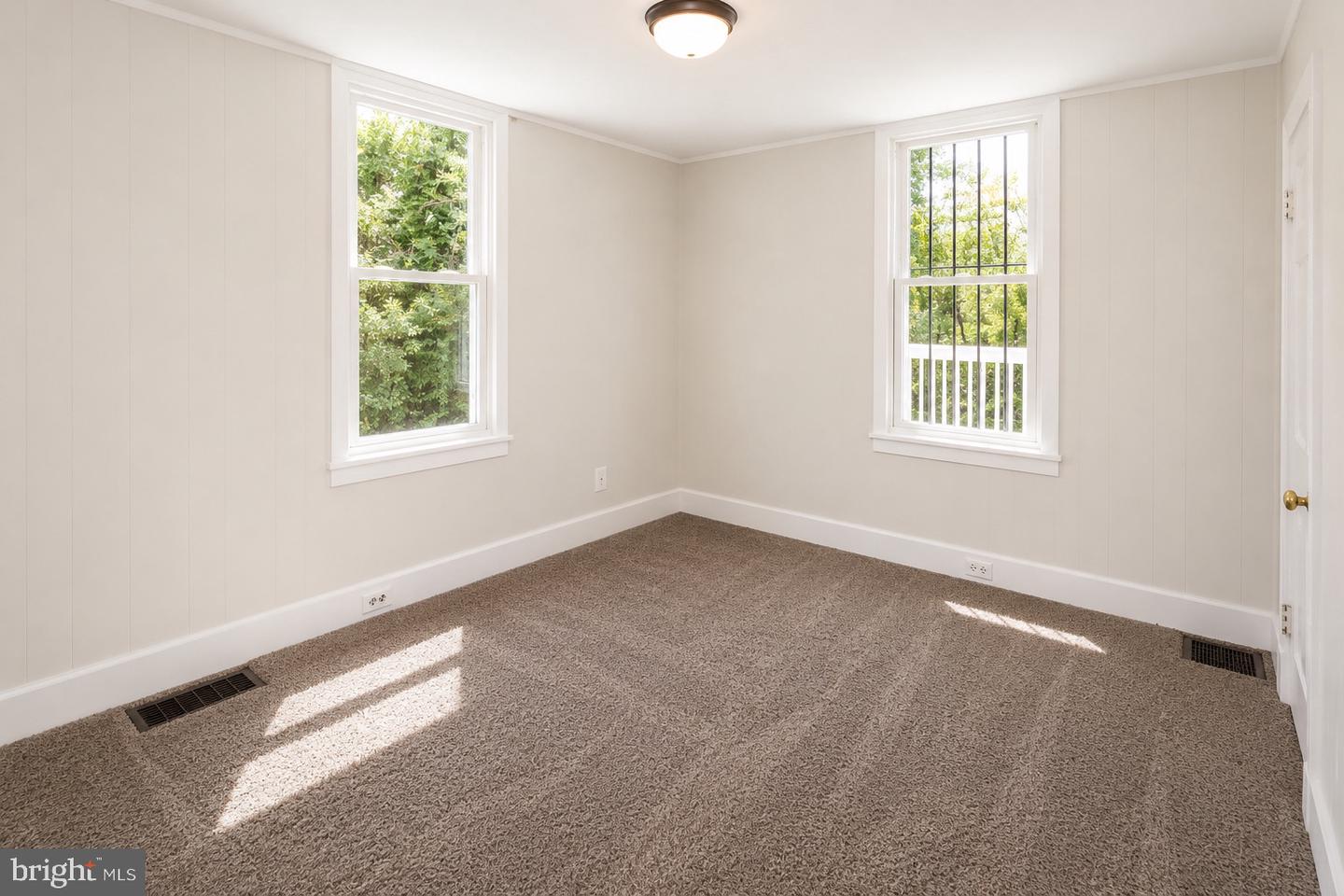 5412 W North Ave Property Photo 15