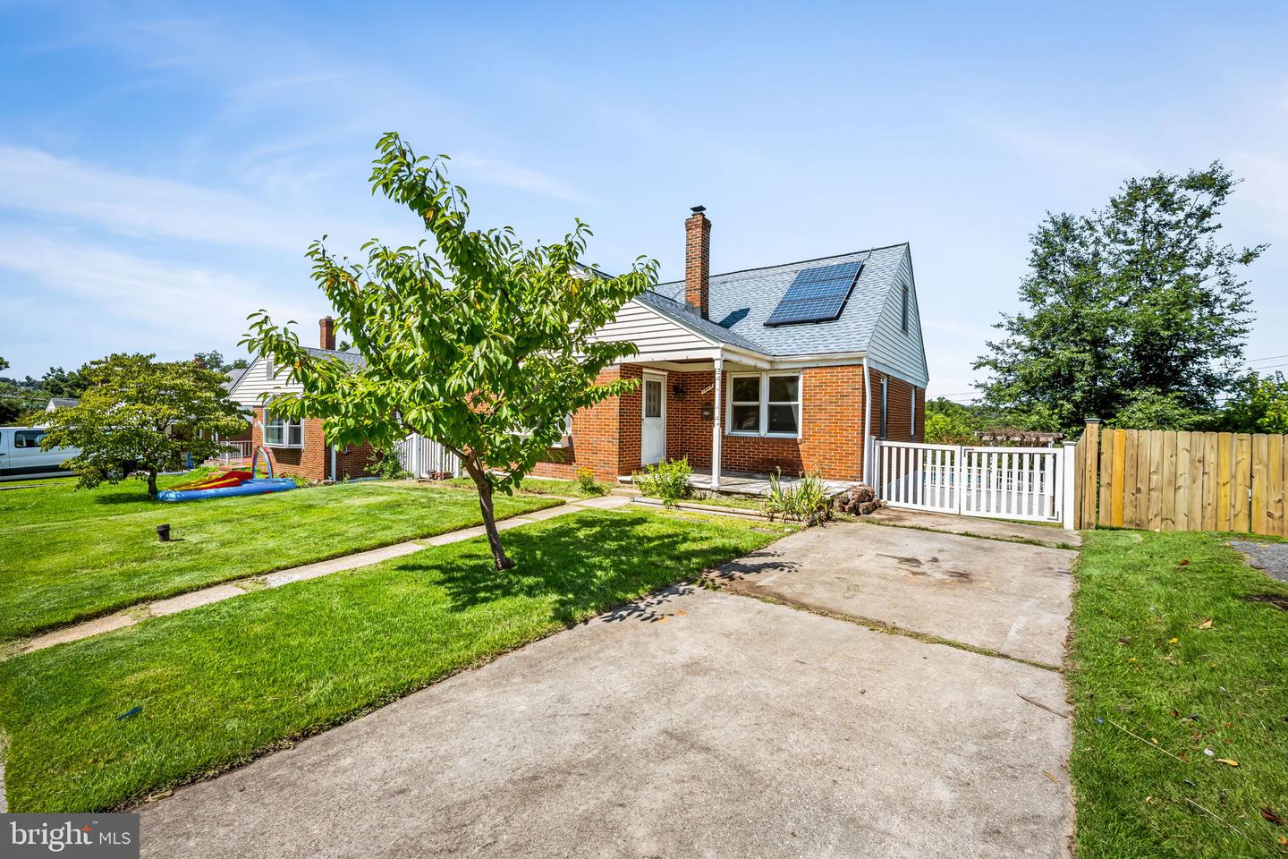 1804 Ellinwood Rd Property Photo 3