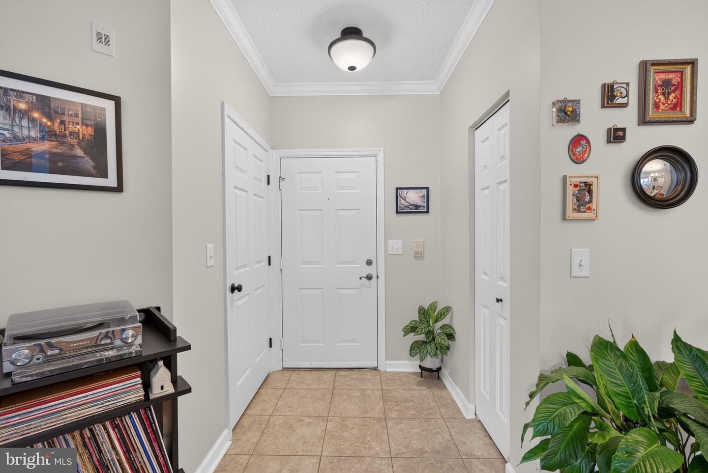 4948 Brightleaf #4948 Property Photo 3