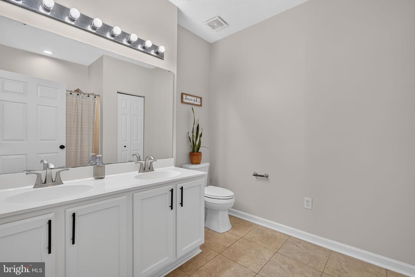4948 Brightleaf #4948 Property Photo 18