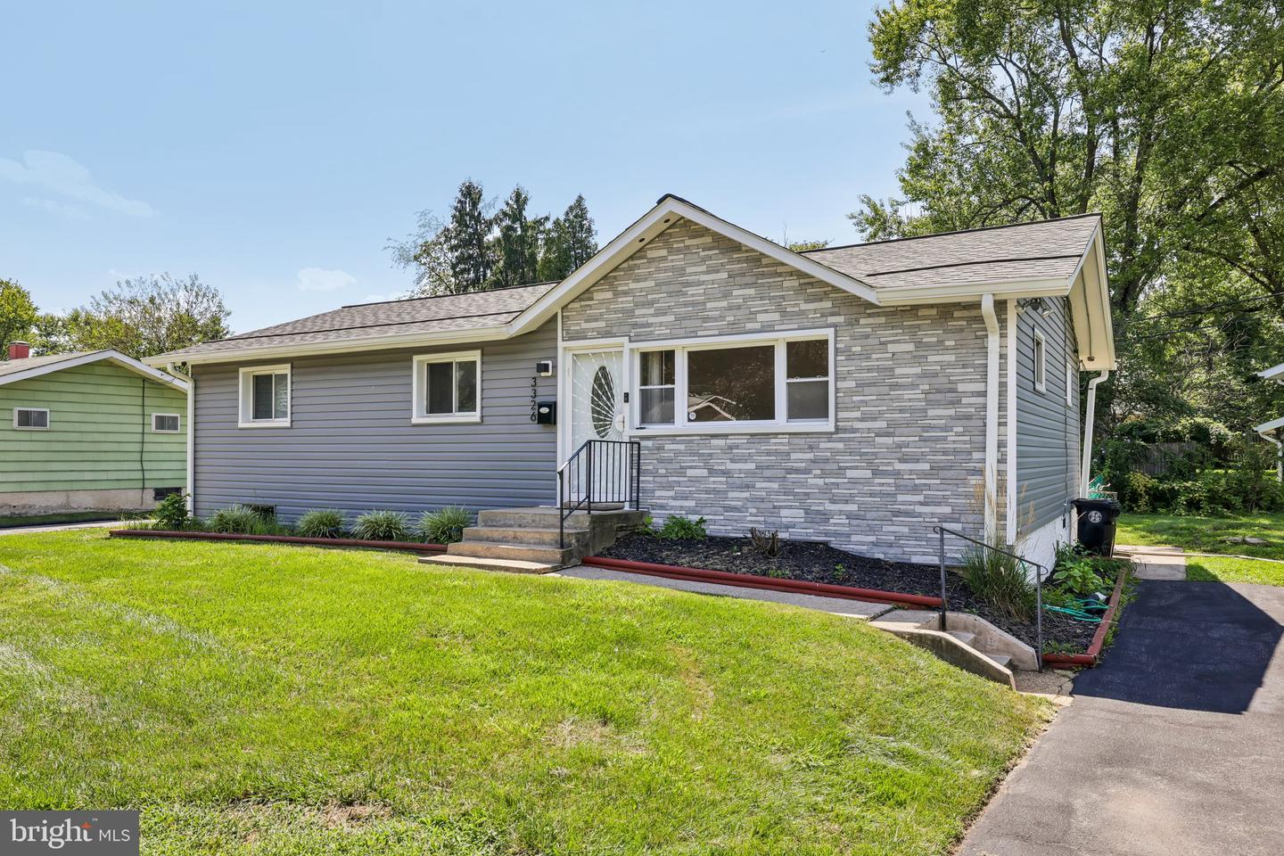 3326 SOUTHGREEN RD Property Photo 1
