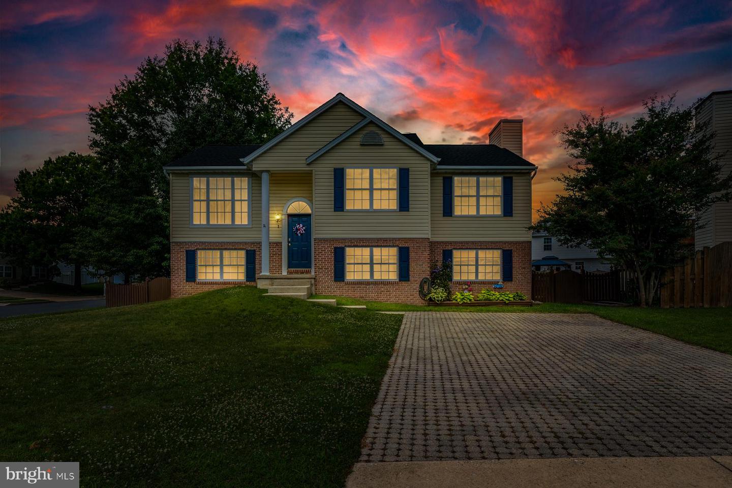 2 Mainsail Ct Property Photo 2