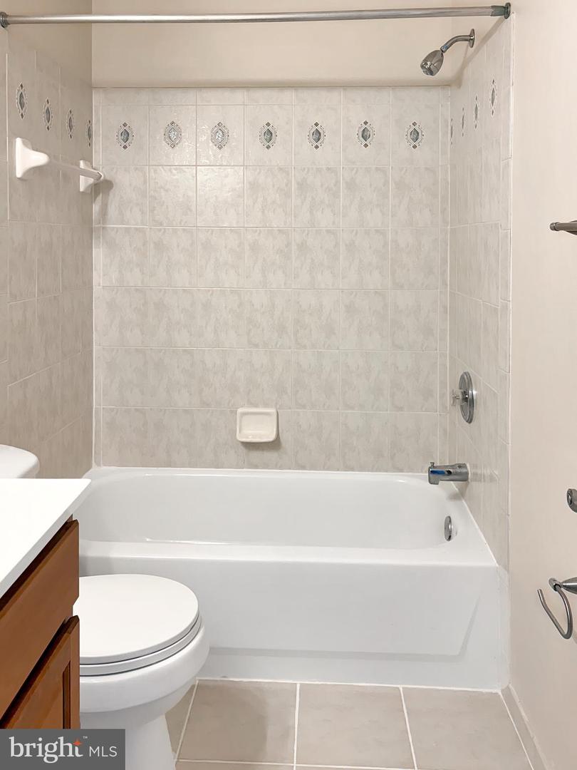 4709 Ashforth Way Property Photo 17