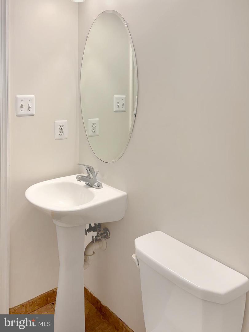 4709 Ashforth Way Property Photo 22