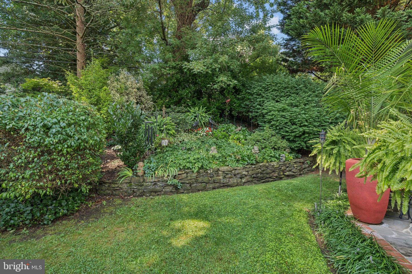 627 Yarmouth Rd Property Photo 42