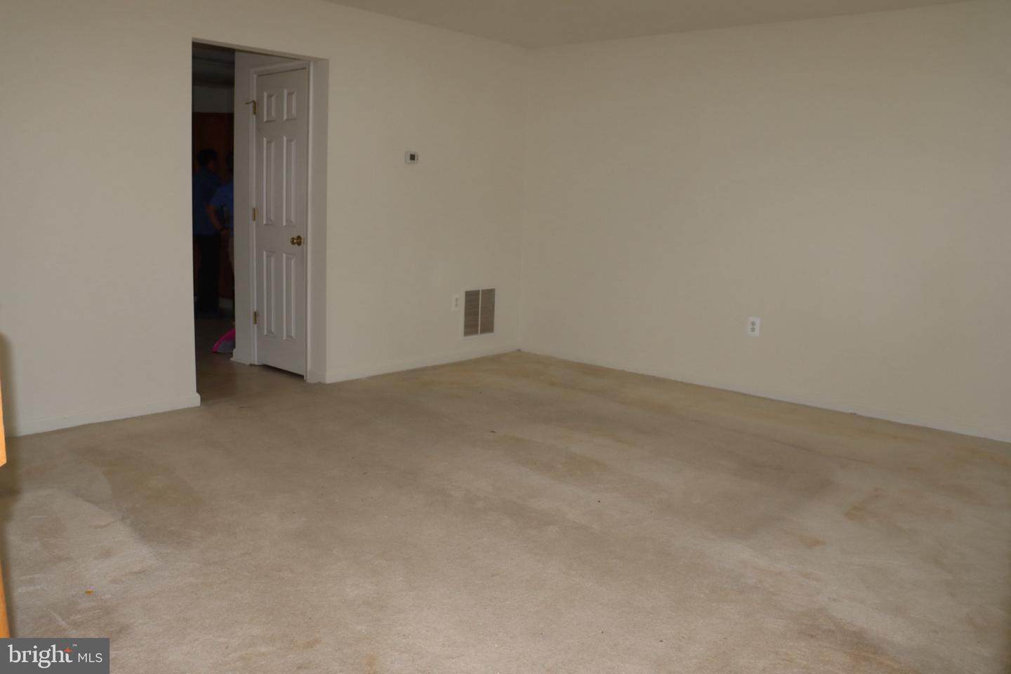 7860 Rolling View Ave Property Photo 12