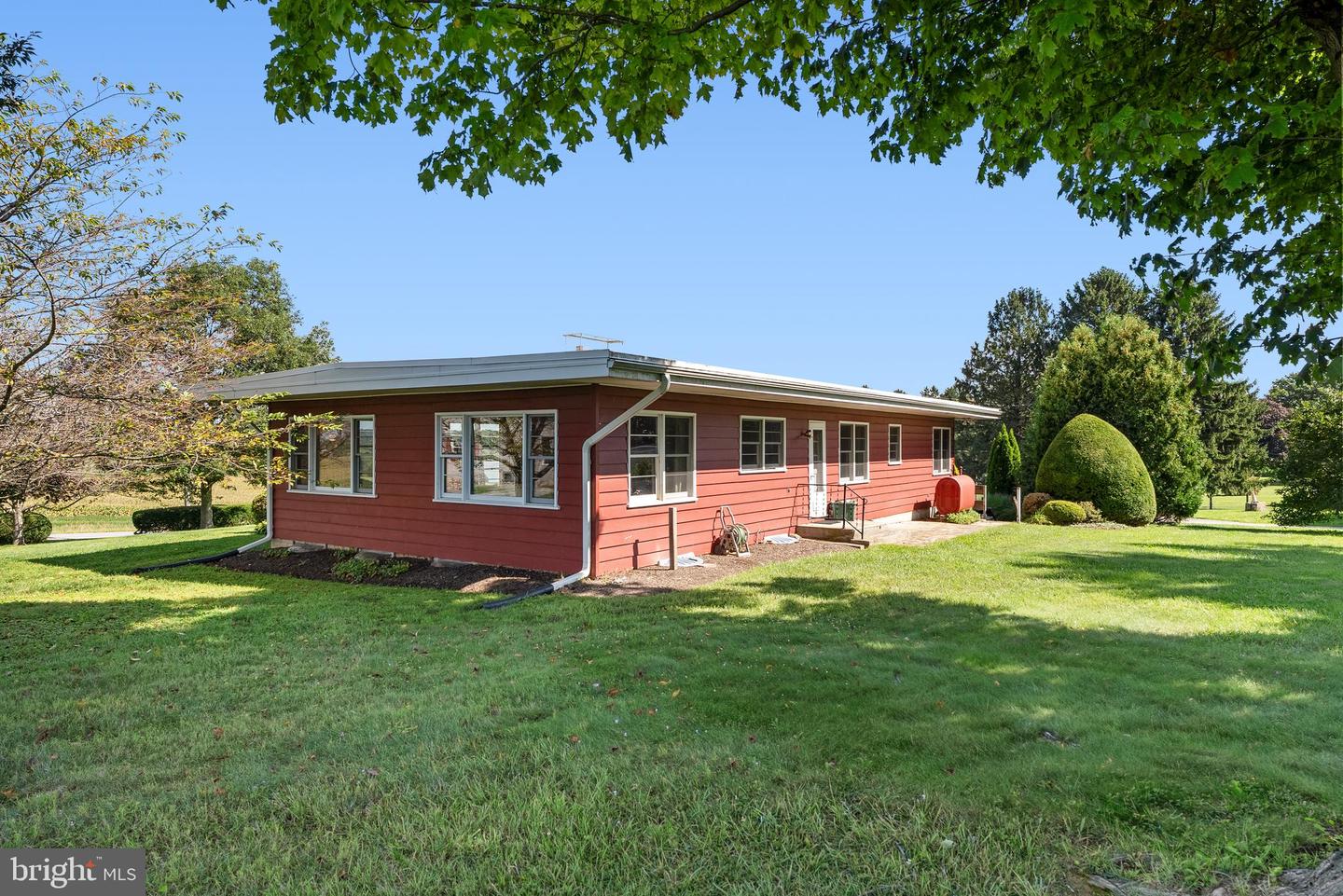 1921 Mount Carmel Rd Property Photo 2