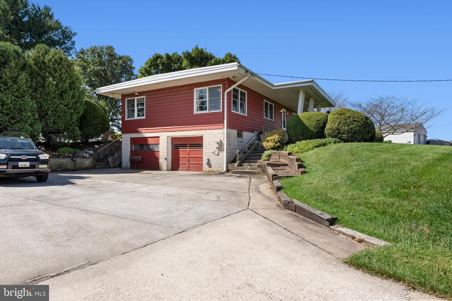 1921 Mount Carmel Rd Property Photo 4