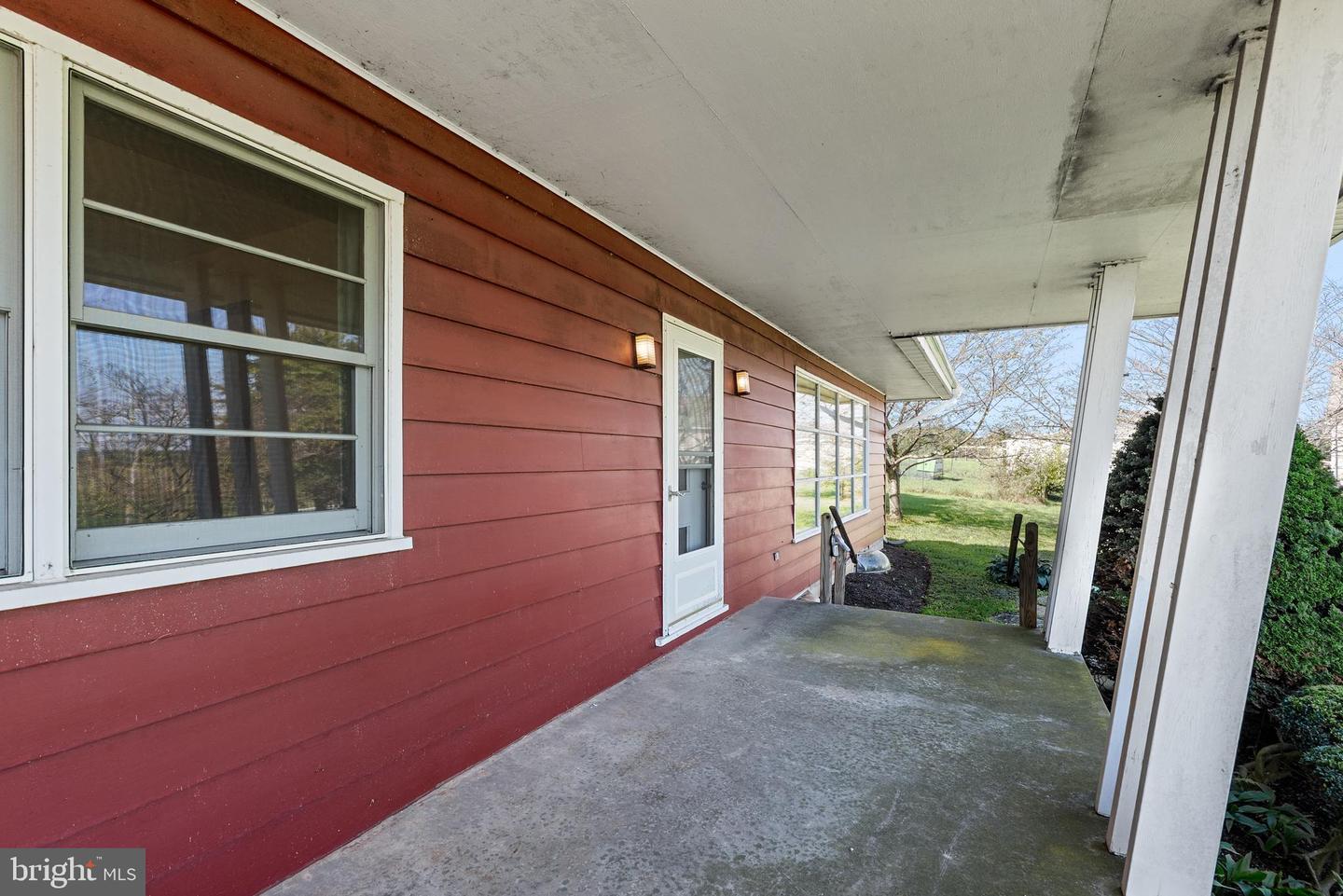 1921 Mount Carmel Rd Property Photo 6