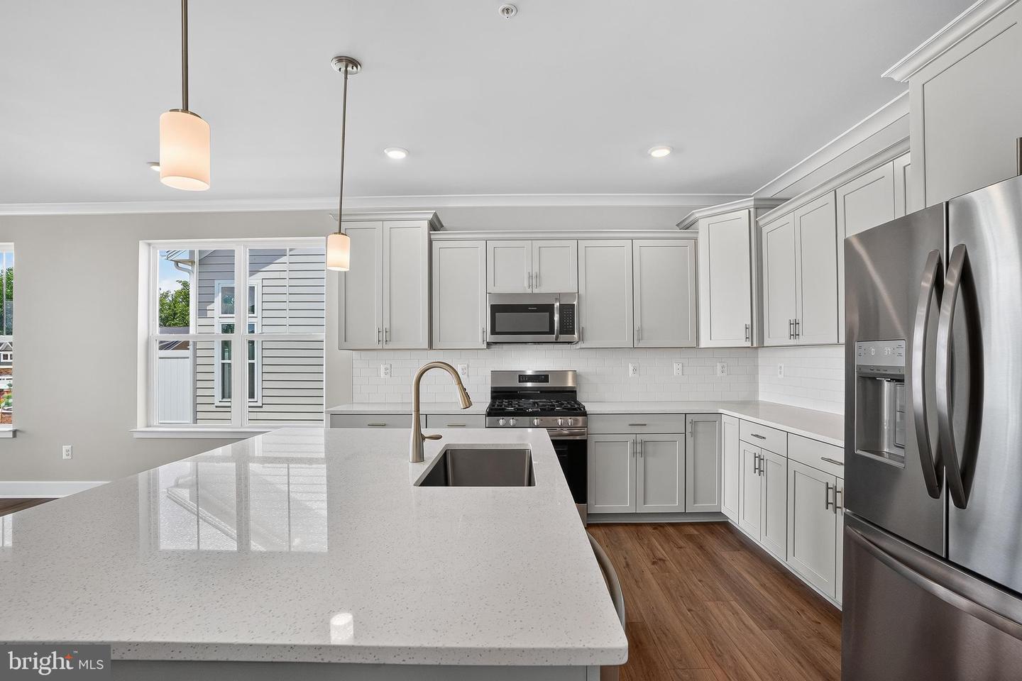 156 Kelly Way Property Photo 1