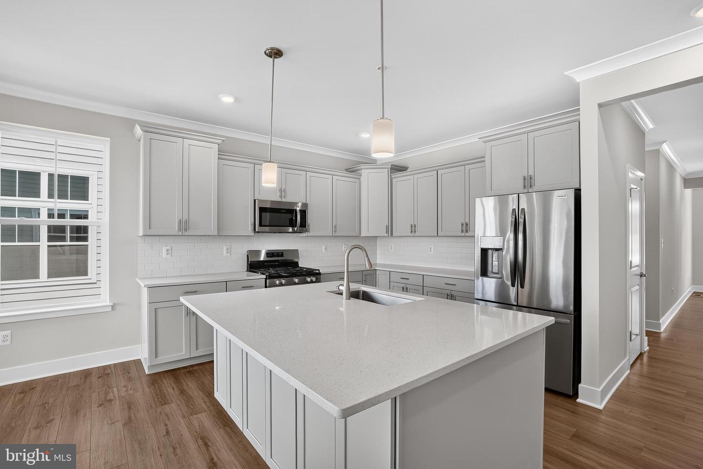 156 Kelly Way Property Photo 3