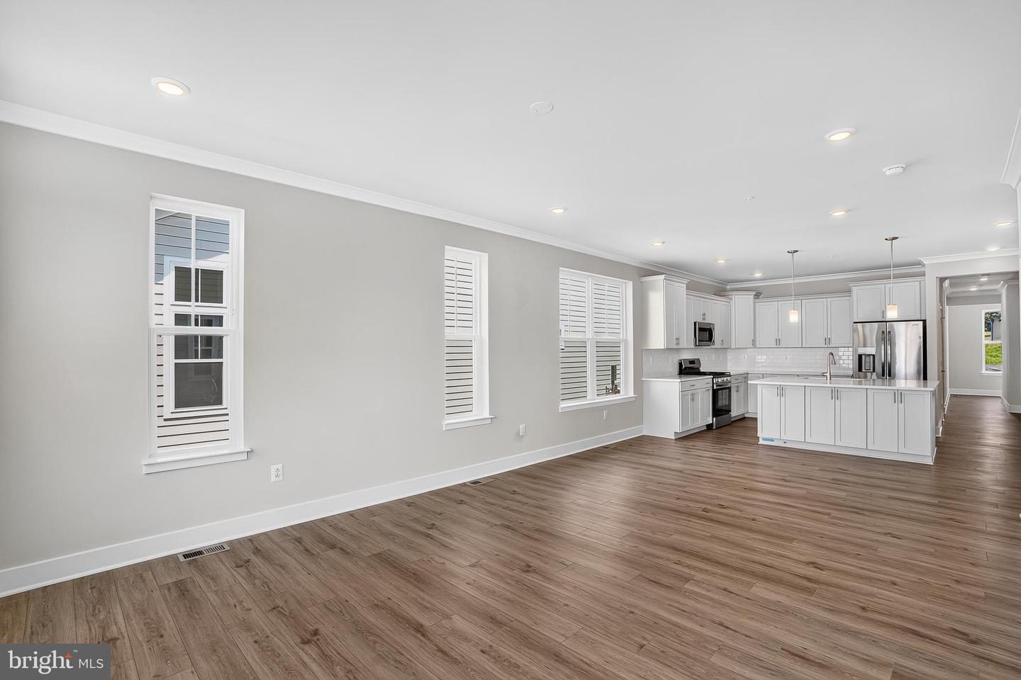 156 Kelly Way Property Photo 6