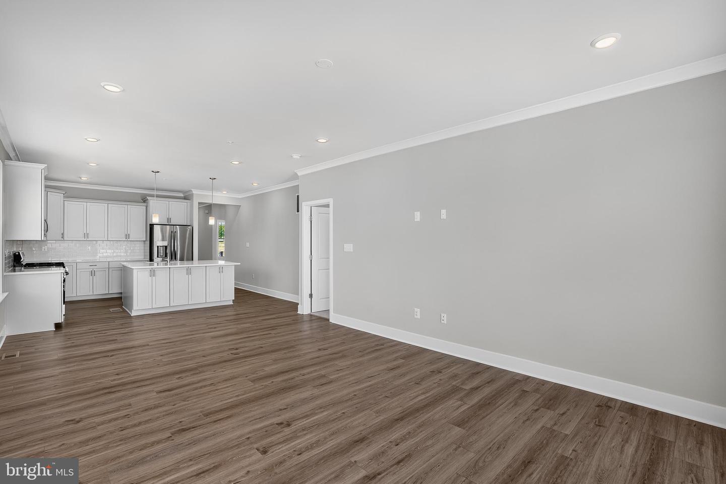 156 Kelly Way Property Photo 7