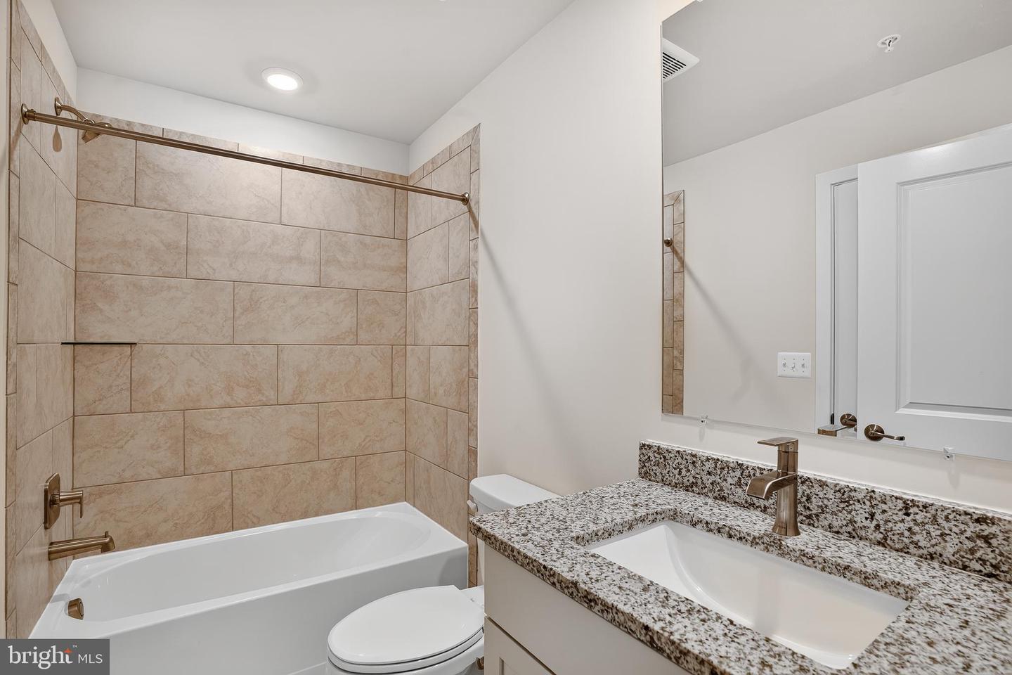 156 Kelly Way Property Photo 13