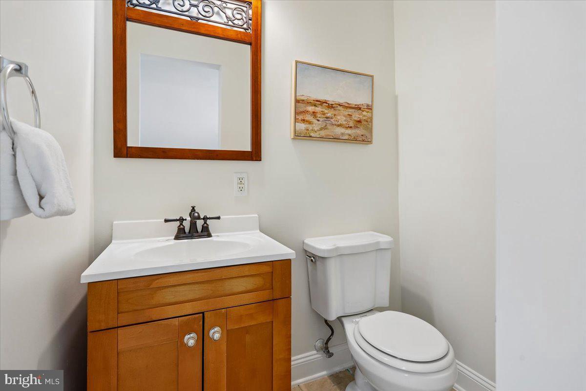 6010 Baltimore St Property Photo 14