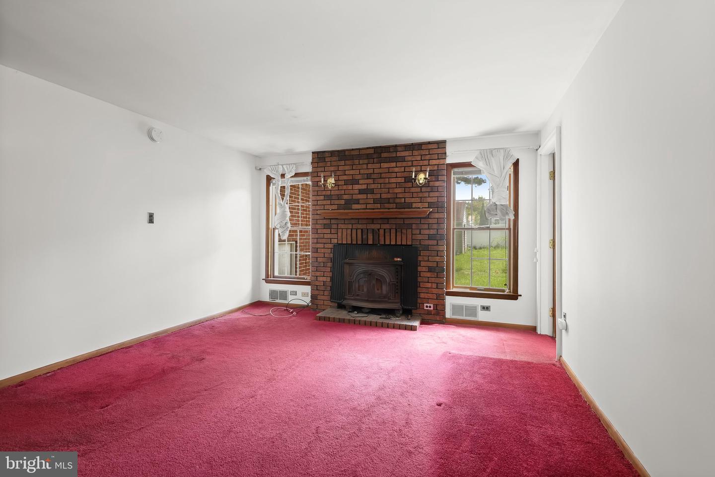 4816 Bucks School House Rd Property Photo 18