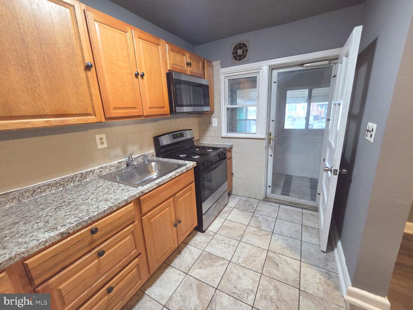 2108 Vailthorn Rd Property Photo 9