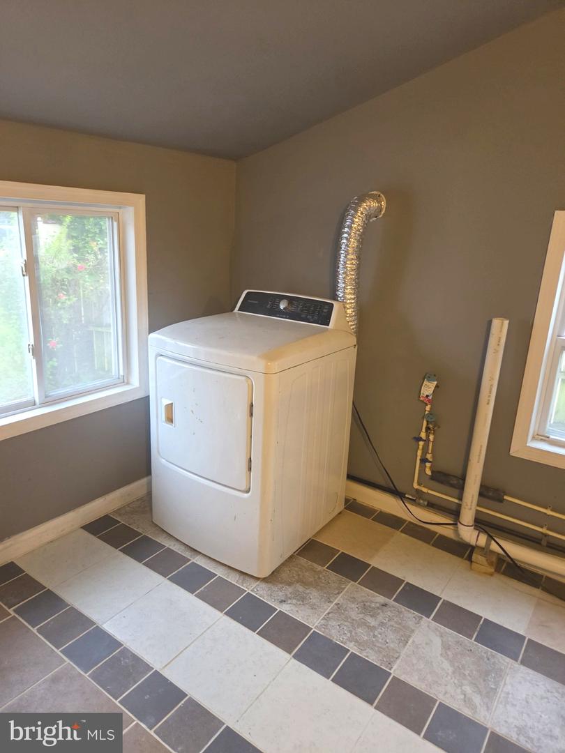 2108 Vailthorn Rd Property Photo 15