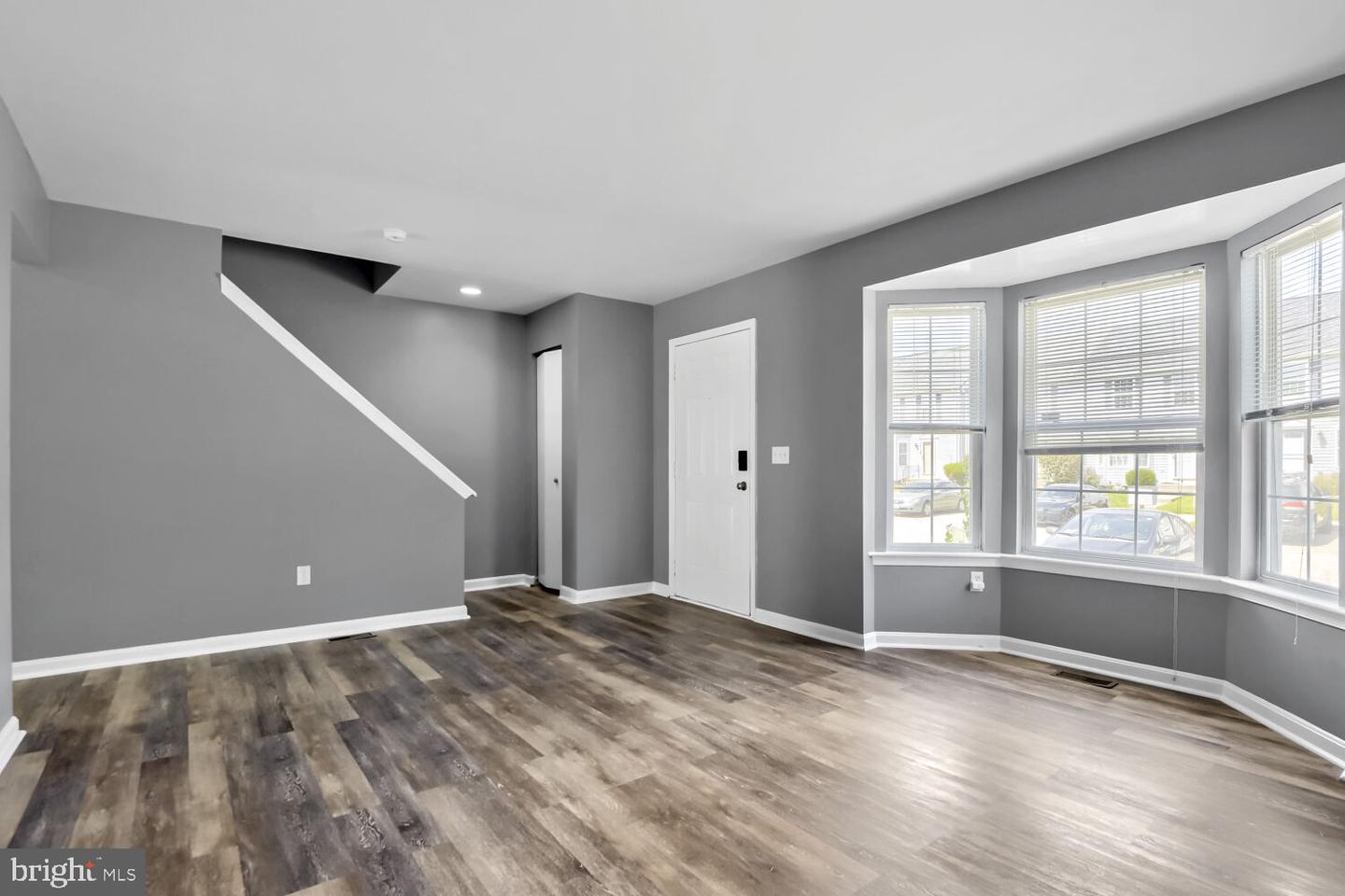 7202 Rutherford Green Cir Property Photo 3