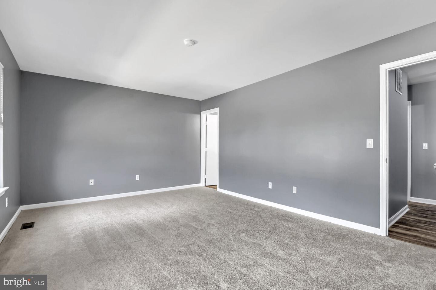 7202 Rutherford Green Cir Property Photo 15