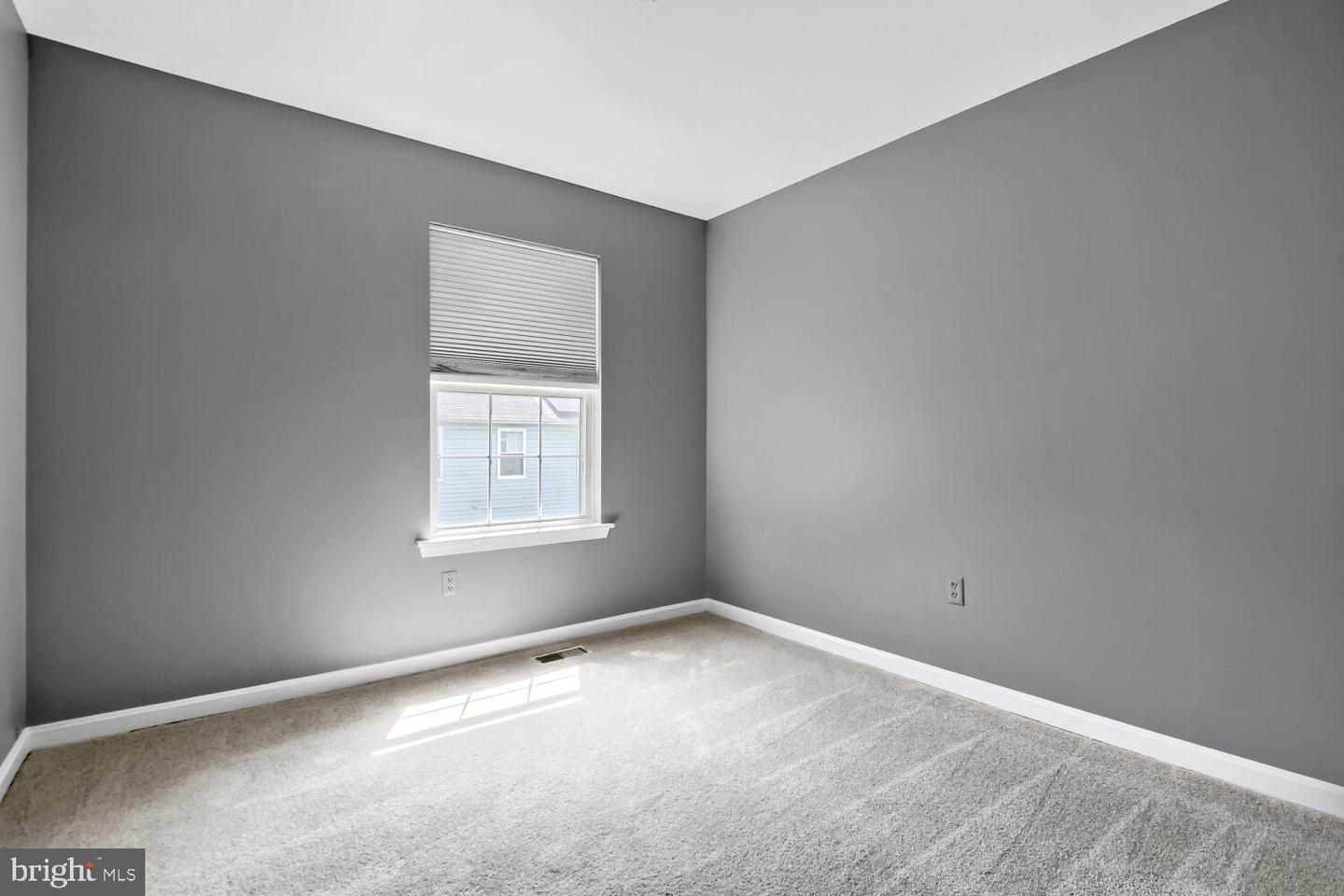 7202 Rutherford Green Cir Property Photo 18