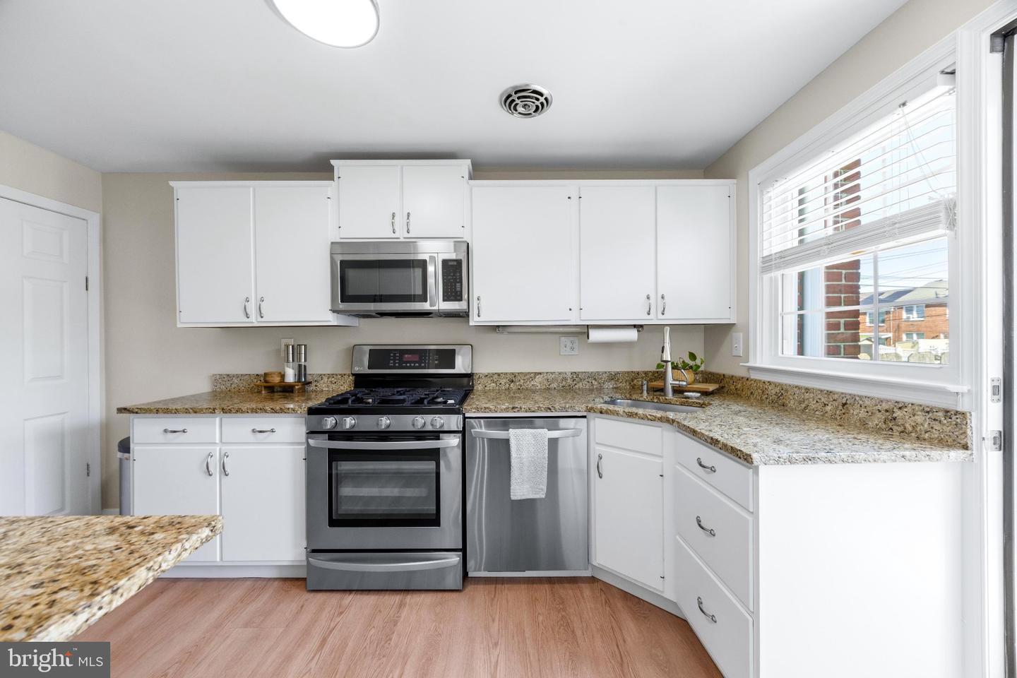 1532 Cottage Property Photo 15